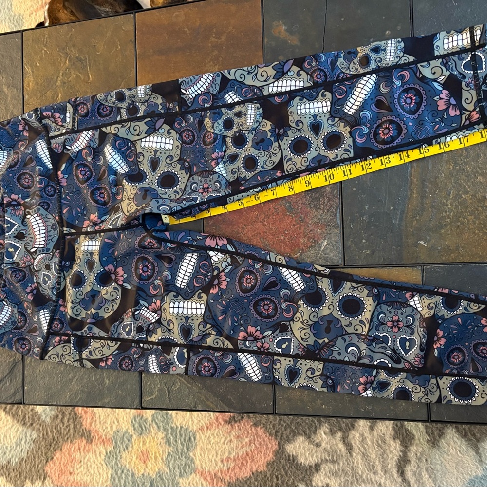 Constantly Varied Gear Skull Pattern Leggings - Blue and Black
